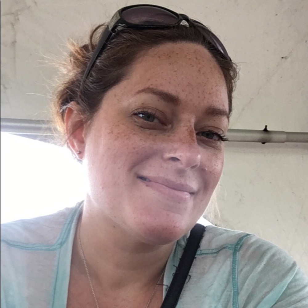 Meet your Posher, Jennifer